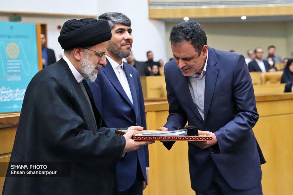 رتبه برتر شرکت ملی پالایش و پخش فرآوردههای نفتی در جشنواره شهید رجایی رتبه برتر شرکت ملی پالایش و پخش فرآوردههای نفتی در جشنواره شهید رجایی