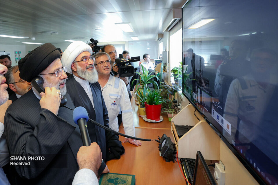 فاز ۱۱ پارس جنوبی با حضور رئیسجمهوری به بهرهبرداری رسمی رسید فاز ۱۱ پارس جنوبی با حضور رئیسجمهوری به بهرهبرداری رسمی رسید