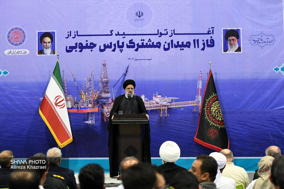 آغاز تولید گاز در فاز ۱۱ پارس جنوبی اقدامی بزرگ و ماندگار در صنعت نفت کشور است آغاز تولید گاز در فاز ۱۱ پارس جنوبی اقدامی بزرگ و ماندگار در صنعت نفت کشور است