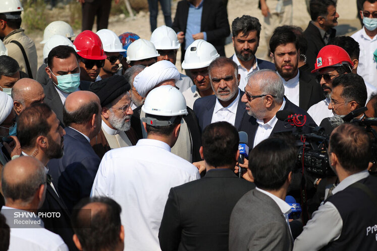 بازدید رئیس‌جمهوری از پروژه «ایران ال‌ان‌جی» در منطقه ویژه پارس