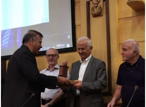 کسب تندیس برنزین ۴ ستاره مدیریت داراییهای فیزیکی ازسوی پالایشگاه تهران کسب تندیس برنزین ۴ ستاره مدیریت داراییهای فیزیکی ازسوی پالایشگاه تهران