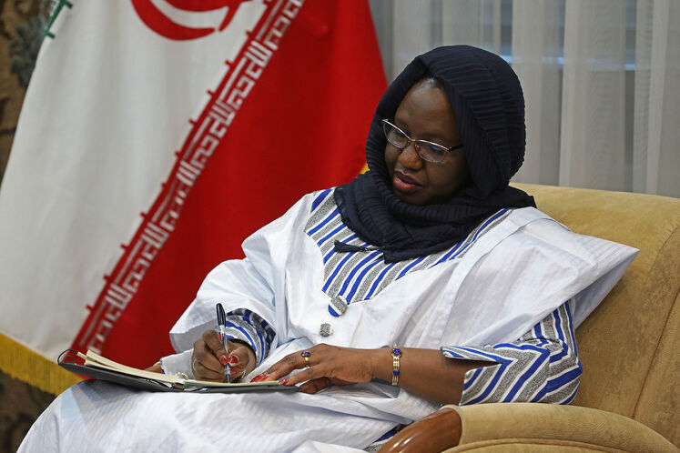 اولویا روامبا، وزیر امور خارجه بورکینافاسو
