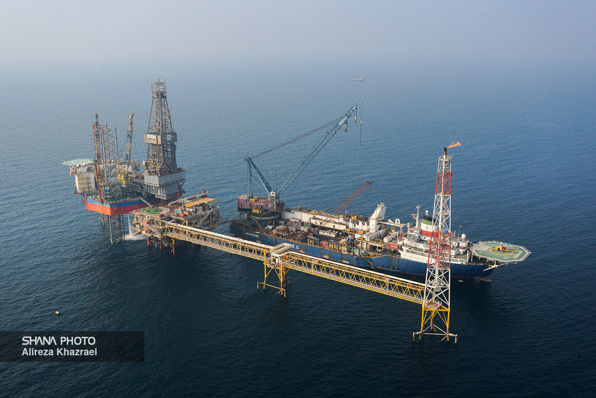 3,200-ton platform relocation, installation at SP Phase 11 a great engineering feat for Iran
