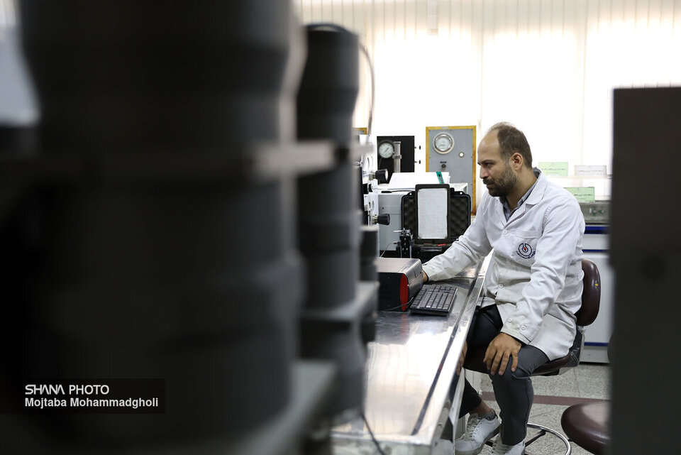 پژوهشگاه صنعت نفت بهعنوان بازوی فناورانه در کنار سرمایهگذاران است پژوهشگاه صنعت نفت بهعنوان بازوی فناورانه در کنار سرمایهگذاران است