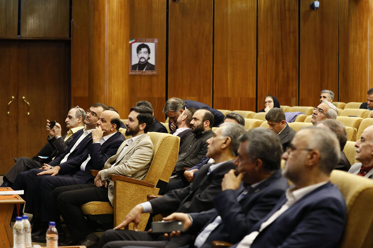 نشست هم‌اندیشی شرکت ملی نفت ایران و فعالان صنعت بیمه