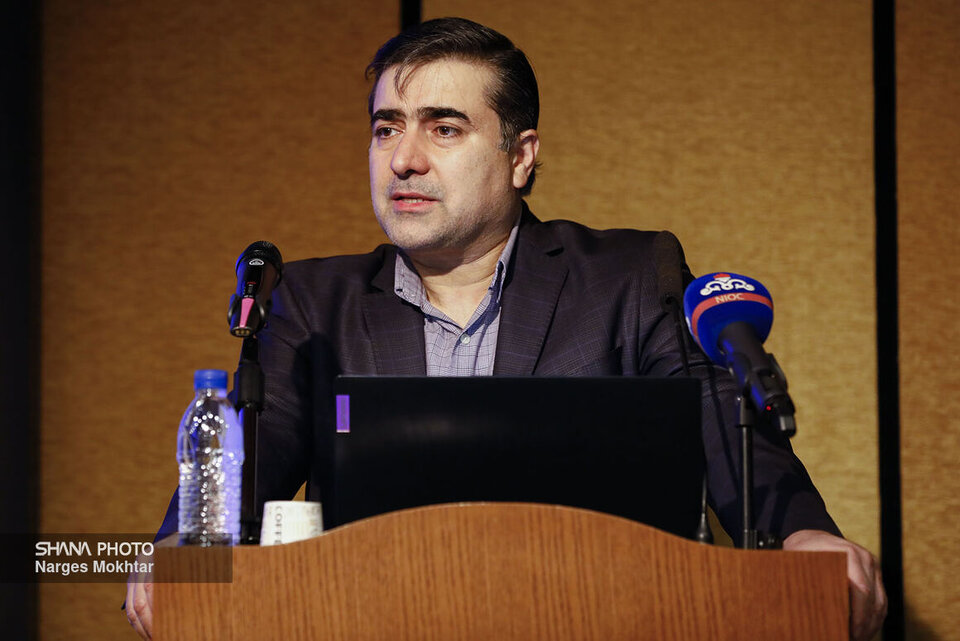 سرمایهگذاری ۵۰ میلیارد دلاری ایران برای افزایش تولید نفت و گاز سرمایهگذاری ۵۰ میلیارد دلاری ایران برای افزایش تولید نفت و گاز