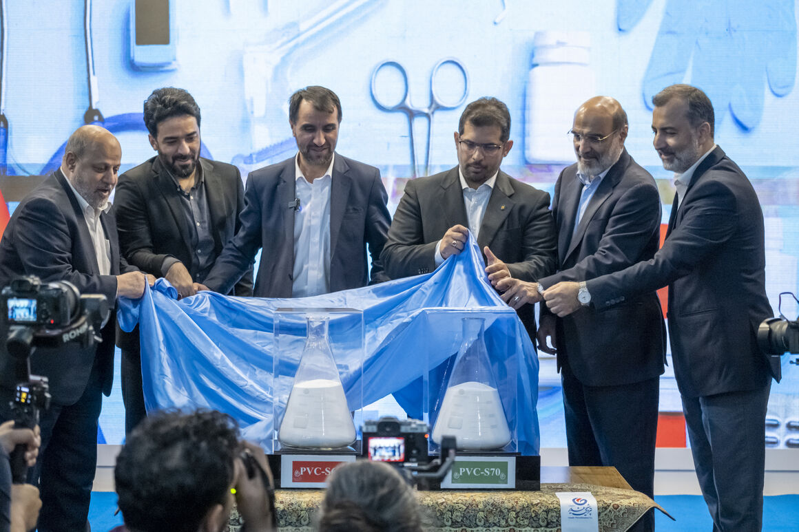 رونمایی از ۲ پلیمر گرید پزشکی در نمایشگاه ایرانپلاست رونمایی از ۲ پلیمر گرید پزشکی در نمایشگاه ایرانپلاست