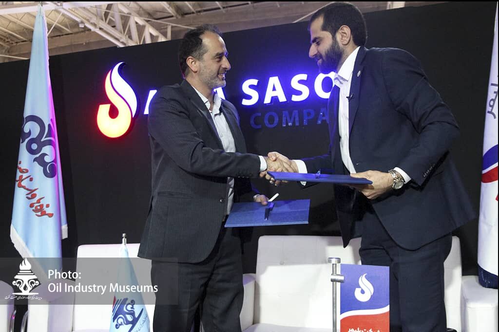 مدیریت مرکز اسناد صنعت نفت و پلیمر آریاساسول تفاهمنامه همکاری امضا کردند مدیریت مرکز اسناد صنعت نفت و پلیمر آریاساسول تفاهمنامه همکاری امضا کردند