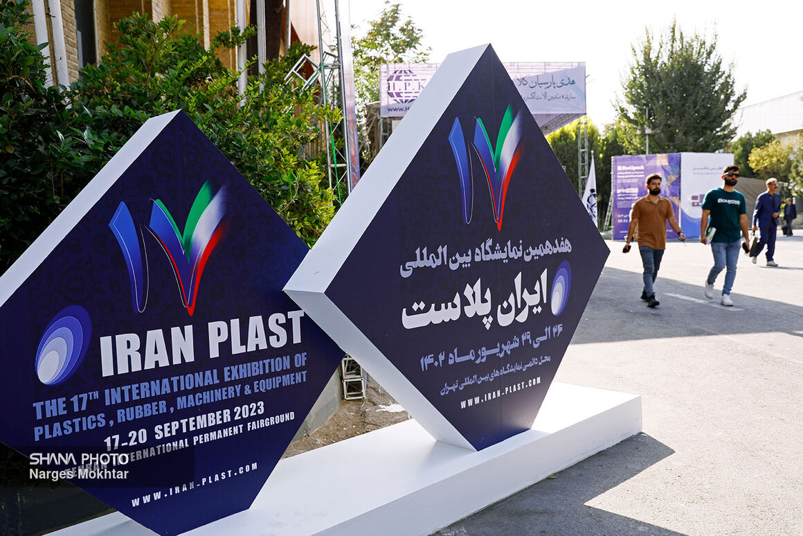 صنعت پتروشیمی بر مدار مهار تورم و رشد تولید در یکهزاروچهارصدودو