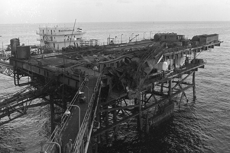 تخریب تأسیسات صنعت نفت در ۸ سال دفاع مقدس