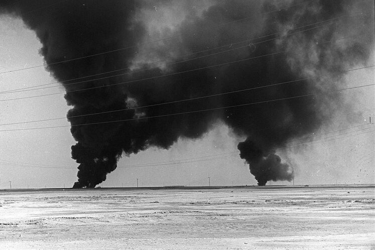 تخریب تأسیسات صنعت نفت در ۸ سال دفاع مقدس