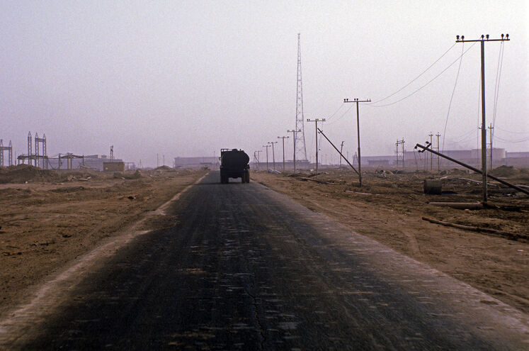 سوخترسانی به مناطق جنگی در ۸ سال دفاع مقدس