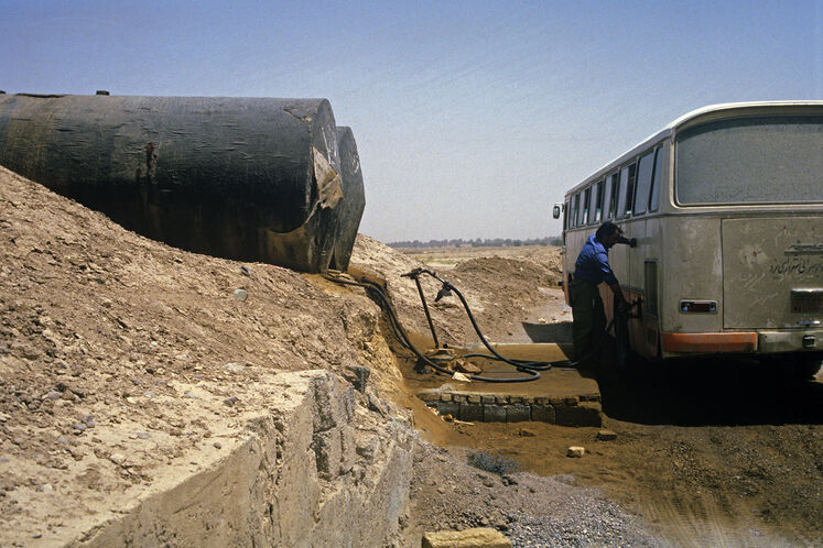 سوخترسانی به مناطق جنگی در ۸ سال دفاع مقدس