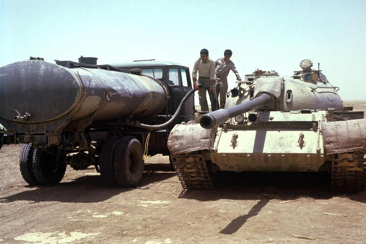 سوخترسانی به مناطق جنگی در ۸ سال دفاع مقدس