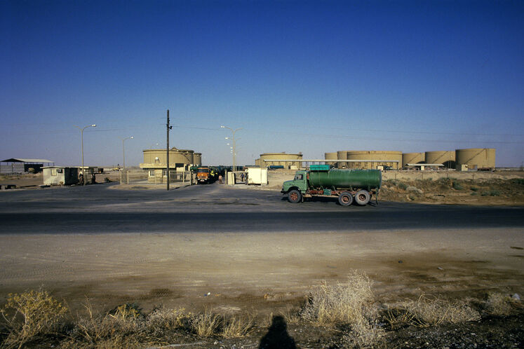 سوخترسانی به مناطق جنگی در ۸ سال دفاع مقدس