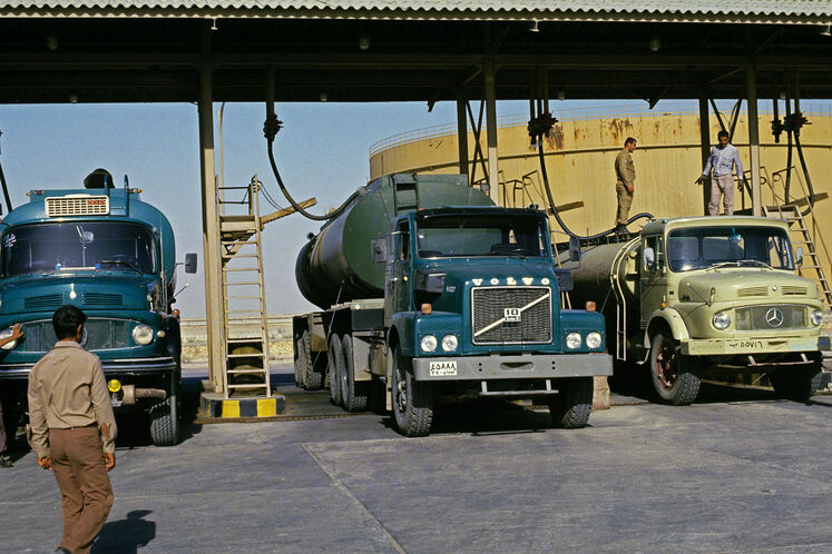 سوخترسانی به مناطق جنگی در ۸ سال دفاع مقدس