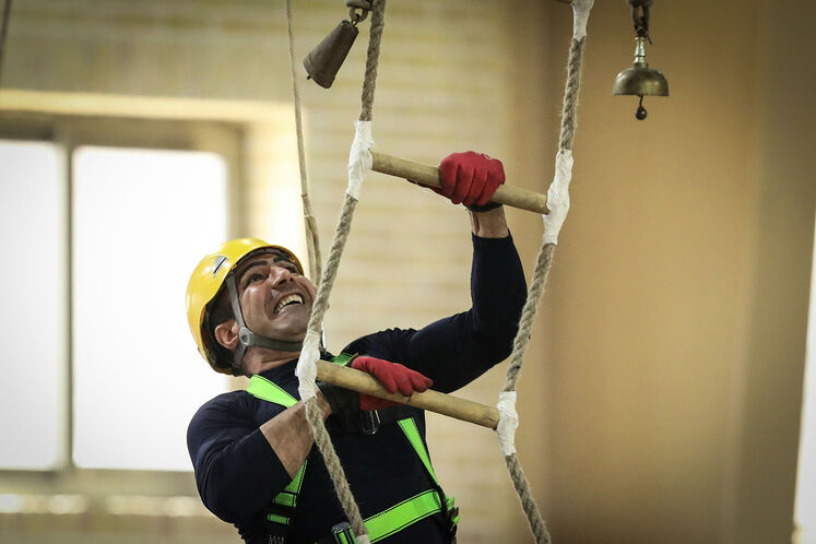 پنجمین دوره ارزیابی آمادگی عملیاتی و تخصصی آتشنشانان وزارت نفت