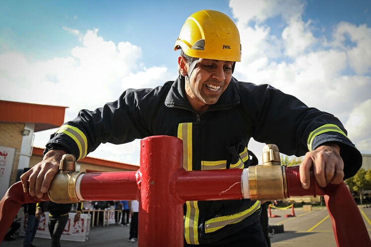 پنجمین دوره ارزیابی آمادگی عملیاتی و تخصصی آتشنشانان وزارت نفت