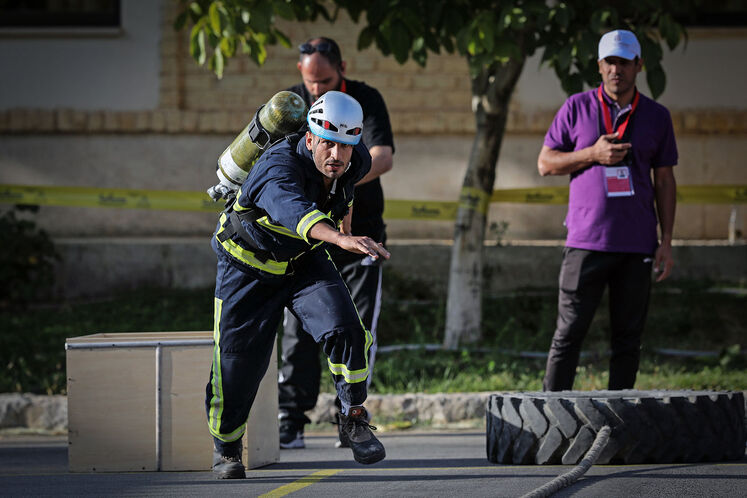 پنجمین دوره ارزیابی آمادگی عملیاتی و تخصصی آتشنشانان وزارت نفت