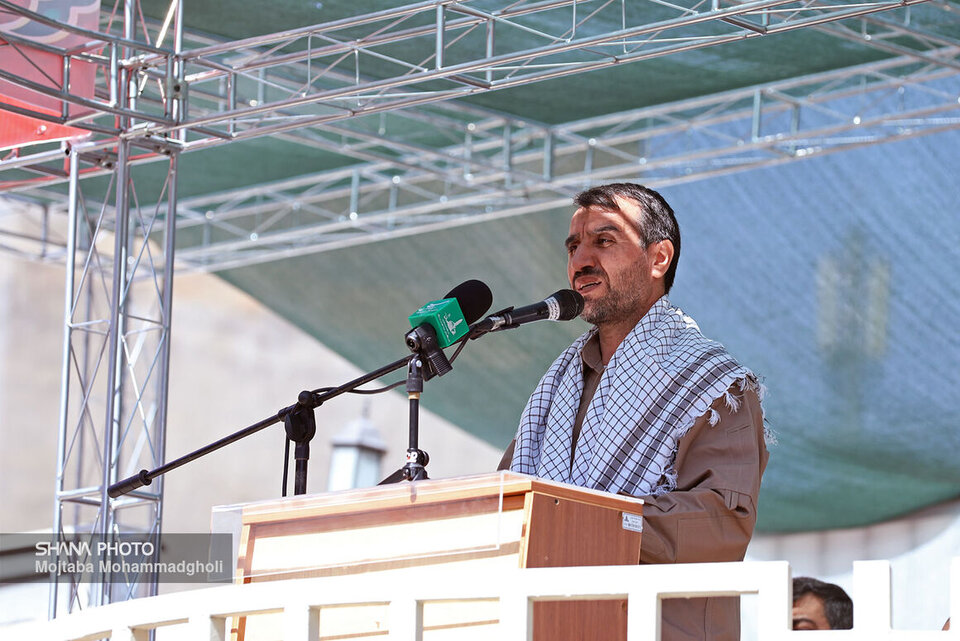 نفتکشهای ایران را مقابل چشم ناوهای جنگی آمریکا عبور میدهیم نفتکشهای ایران را مقابل چشم ناوهای جنگی آمریکا عبور میدهیم