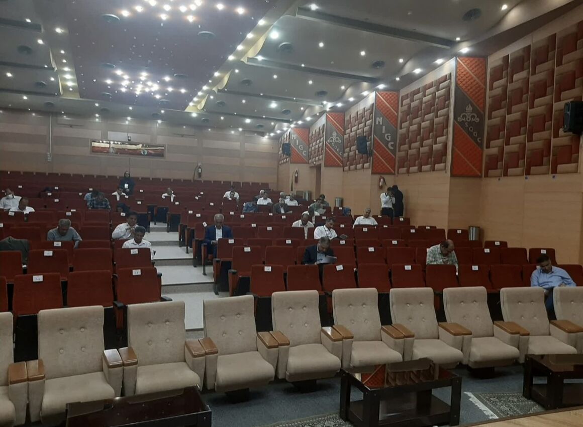 آزمون گواهینامه صلاحیت حرفهای اعضای کمیسیونهای مناقصات برگزار شد آزمون گواهینامه صلاحیت حرفهای اعضای کمیسیونهای مناقصات برگزار شد