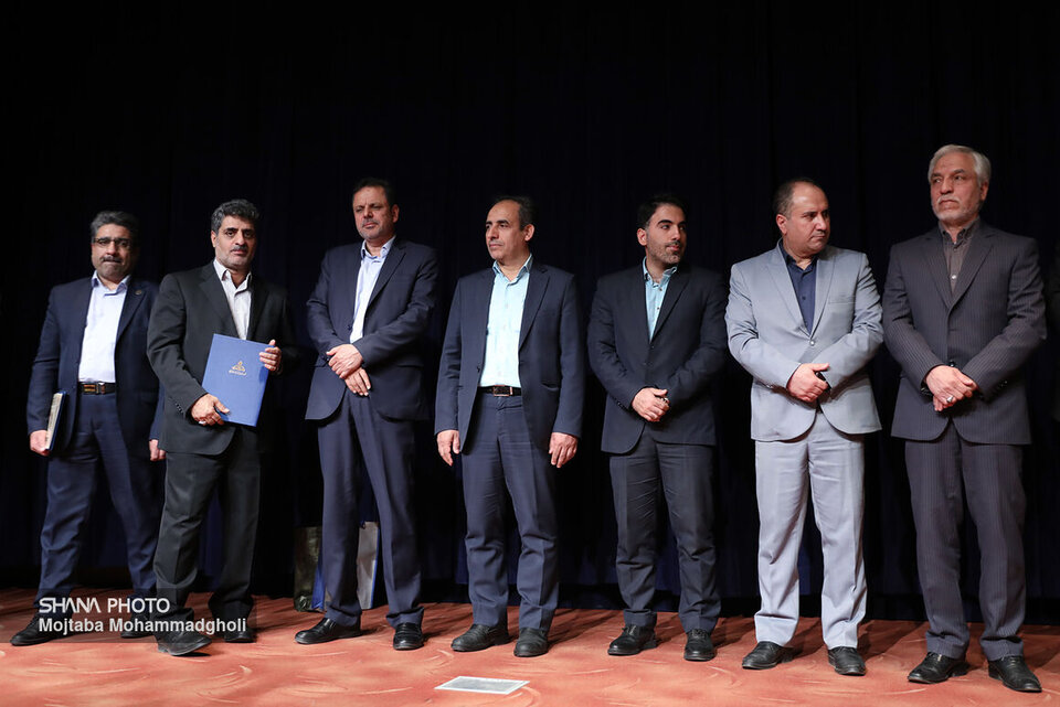 مدیریت توزیع سوخت در مراحل حساس با انسجام مجموعه شرکت ملی پخش فرآوردههای نفتی مدیریت توزیع سوخت در مراحل حساس با انسجام مجموعه شرکت ملی پخش فرآوردههای نفتی