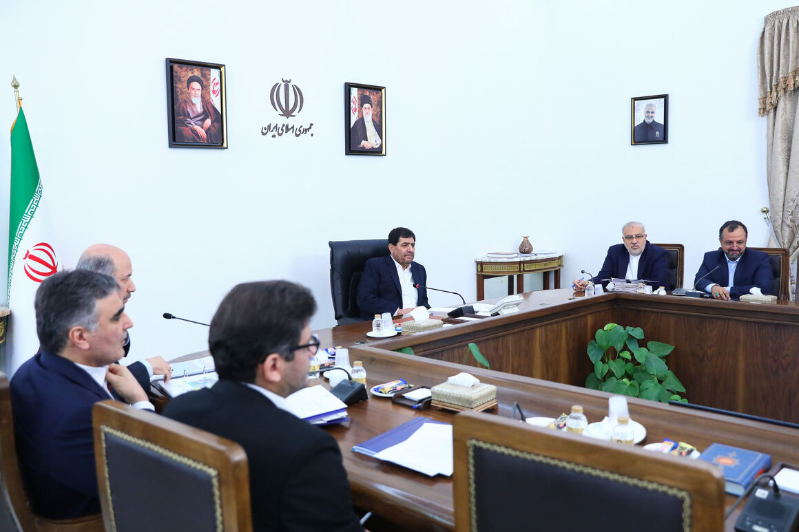 احداث نیروگاههای خورشیدی با رویکرد رفع ناترازی انرژی کشور و کاهش مصرف سوخت احداث نیروگاههای خورشیدی با رویکرد رفع ناترازی انرژی کشور و کاهش مصرف سوخت