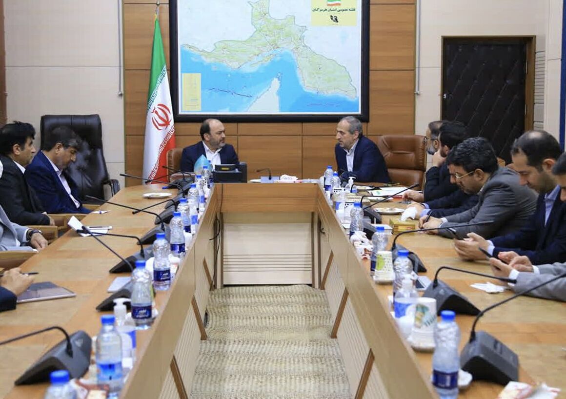 اقتصاد کشور بر پایه گاز طبیعی میچرخد/ تسریع در گازرسانی به جزایر هرمزگان اقتصاد کشور بر پایه گاز طبیعی میچرخد/ تسریع در گازرسانی به جزایر هرمزگان