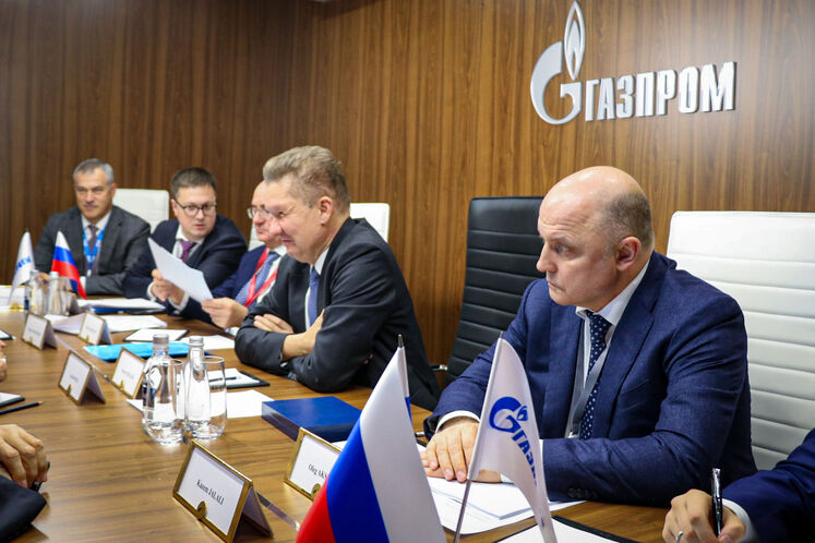 دیدار جواد اوجی، وزیر نفت با  الکسی میلر، رئیس شرکت گازپروم روسیه