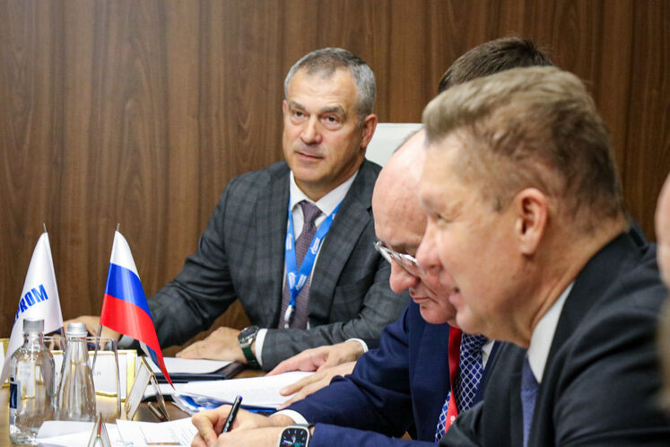 دیدار جواد اوجی، وزیر نفت با  الکسی میلر، رئیس شرکت گازپروم روسیه