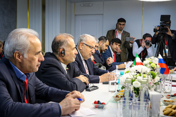 دیدار جواد اوجی، وزیر نفت با الکساندر نواک معاون نخست وزیر روسیه