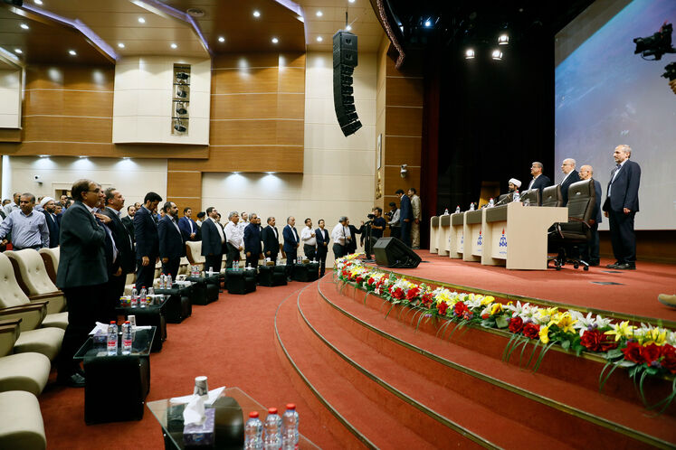 بهرهبرداری و آغاز عملیات بیش از ۹۰۰ طرح گازرسانی استان فارس