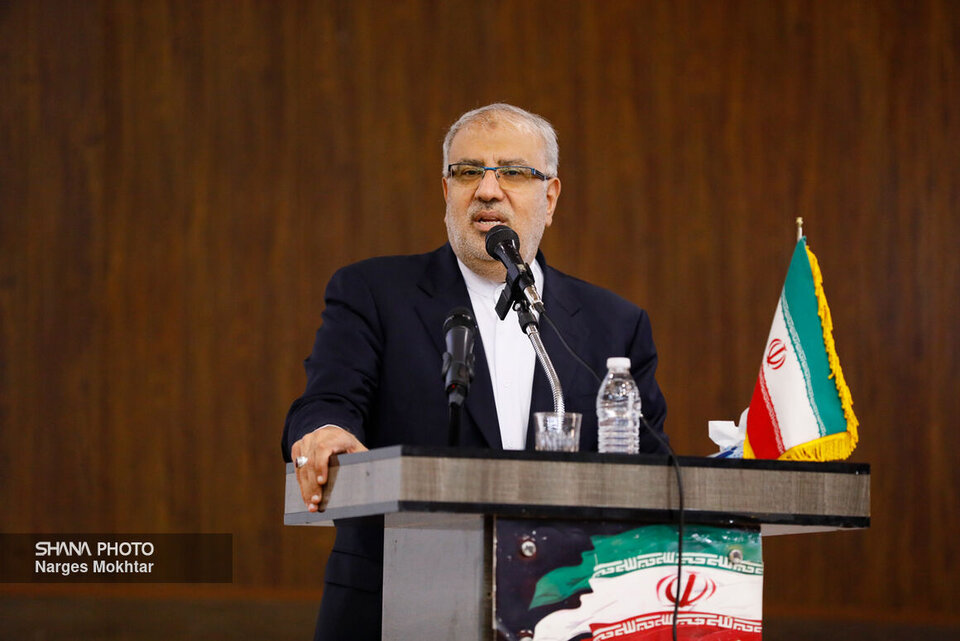 دیدار وزیر نفت با مراجع تقلید در قم دیدار وزیر نفت با مراجع تقلید در قم