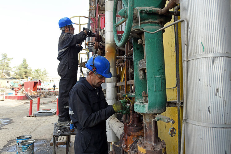 تعمیرات اساسی پالایشگاه نفت تهران