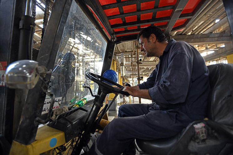 تعمیرات اساسی پالایشگاه نفت تهران