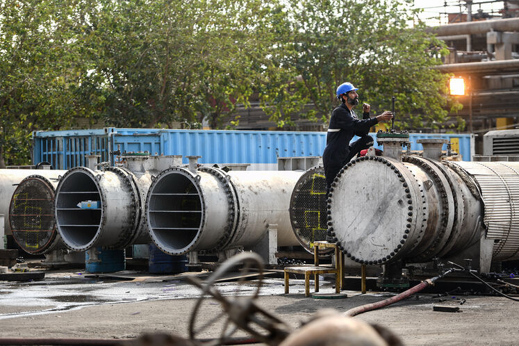 تعمیرات اساسی پالایشگاه نفت تهران