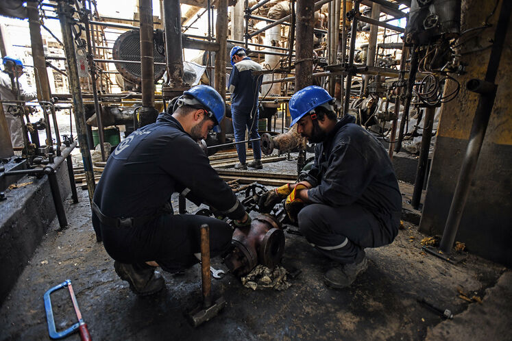 تعمیرات اساسی پالایشگاه نفت تهران