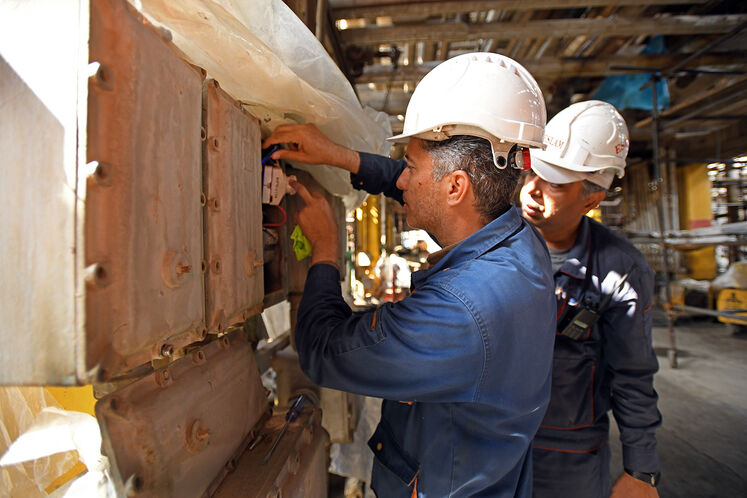 تعمیرات اساسی پالایشگاه نفت تهران