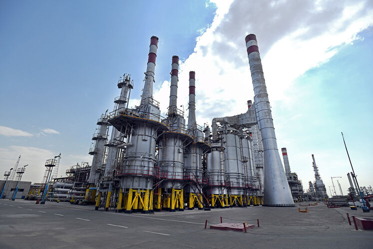 تعمیرات اساسی پالایشگاه نفت تهران