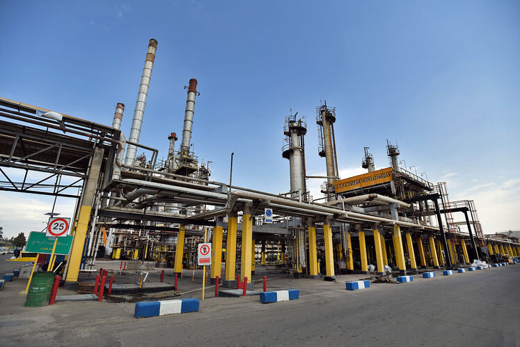 تعمیرات اساسی پالایشگاه نفت تهران