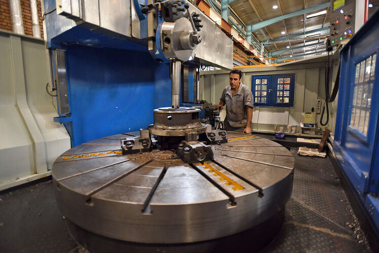 تعمیرات اساسی پالایشگاه نفت تهران