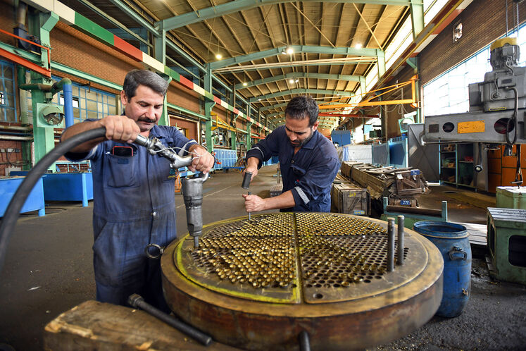 تعمیرات اساسی پالایشگاه نفت تهران