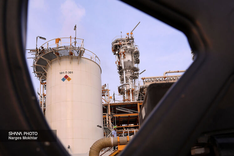 پالایشگاه سیزدهم (فاز ۱۴) پارس جنوبی هم بهعنوان آخرین پالایشگاه این مجموعه سال ۱۴۰۱ بهطور رسمی به بهرهبرداری رسید. (پالایشگاه سیزدهم پارس جنوبی در سال ۱۴۰۱)