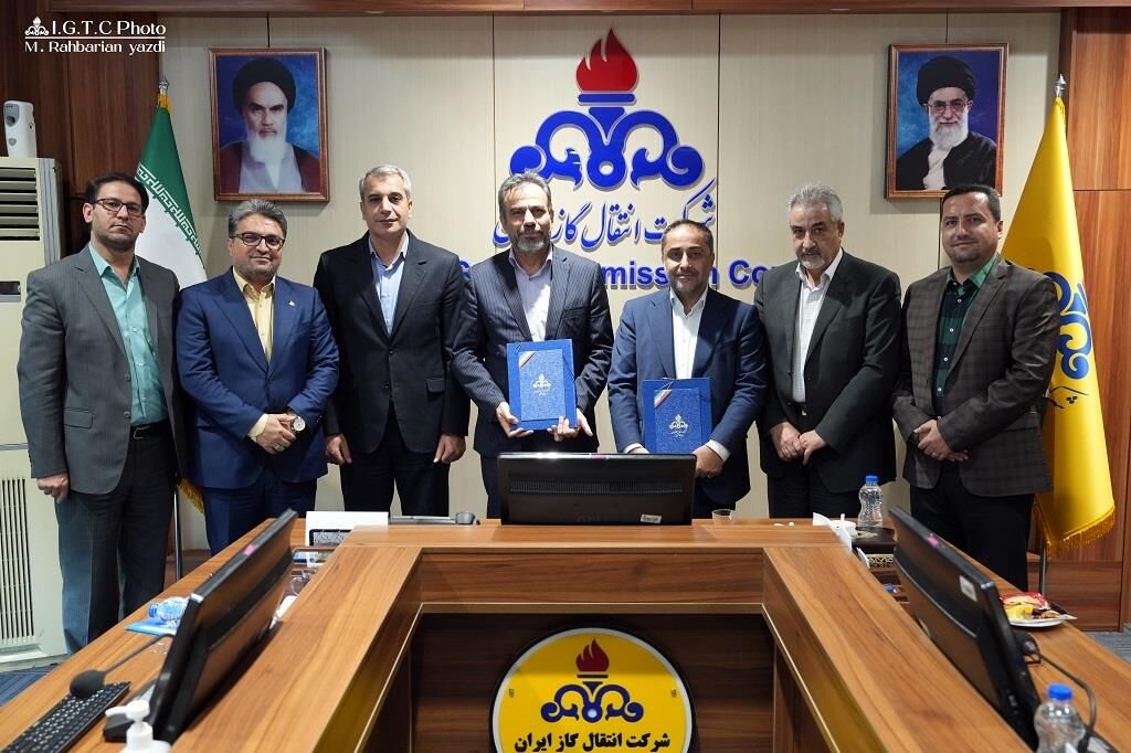 قرارداد انتقال گازهای جمعآوری و فرآورششده مشعل امضا شد قرارداد انتقال گازهای جمعآوری و فرآورششده مشعل امضا شد