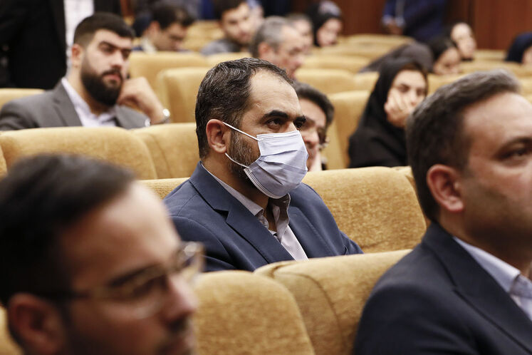 علی فروزنده، مدیر کل روابط عمومی وزارت نفت