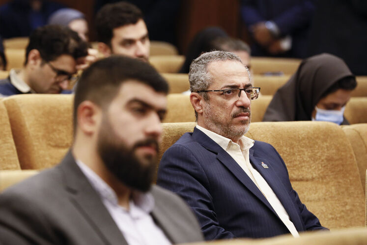 مهدی فکور، مدیر اکتشاف شرکت ملی نفت ایران