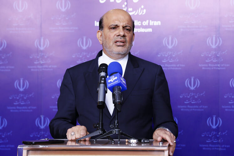 محسن خجستهمهر، مدیرعامل شرکت ملی نفت ایران در جمع خبرنگاران