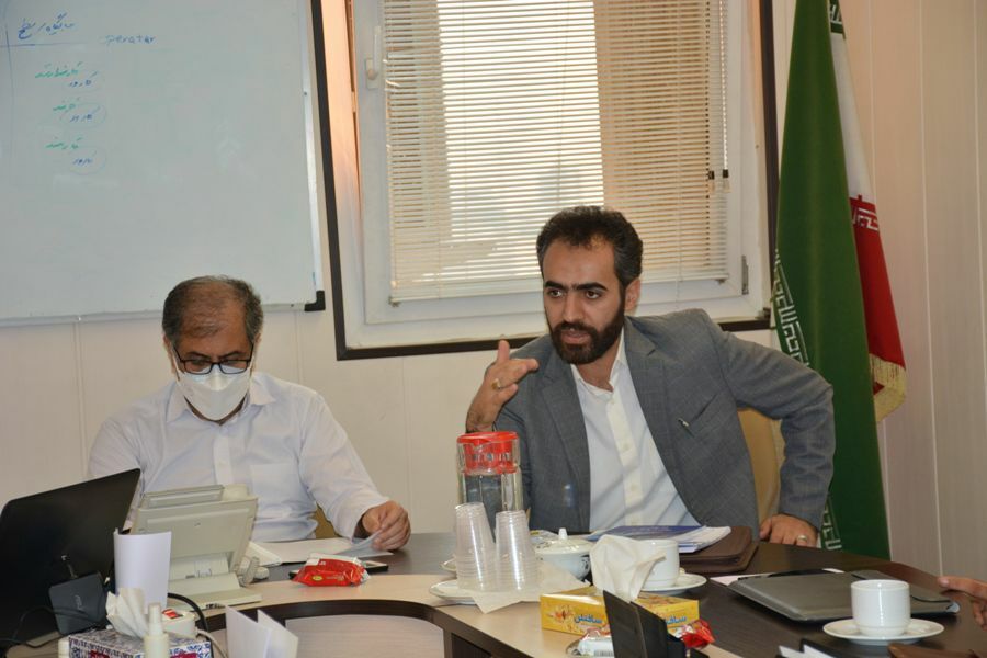 لزوم روزآمدی در زمینههای علمی و فنیتخصصی صنعت نفت لزوم روزآمدی در زمینههای علمی و فنیتخصصی صنعت نفت