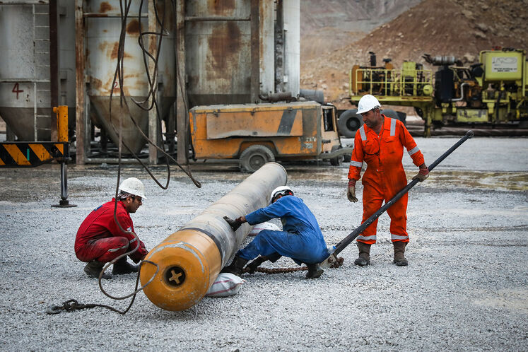 طرح توسعه میدان نفتی گلخاری بندر گناوه - بوشهر