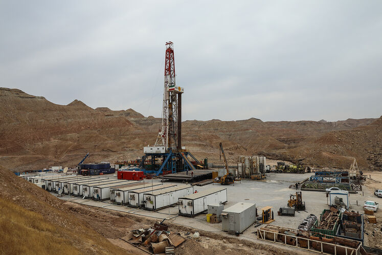 طرح توسعه‌ میدان نفتی گلخاری بندر گناوه - بوشهر